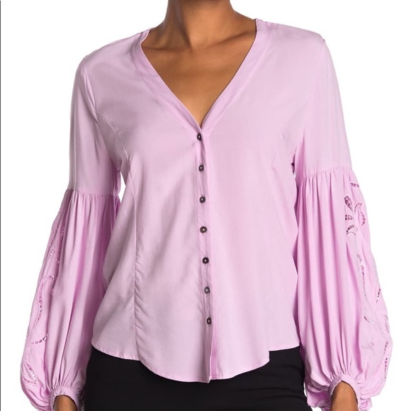 Laundry By Shelli Segal Tops - NWT LAUNDRY Embroidered Balloon Sleeve Blouse sz M